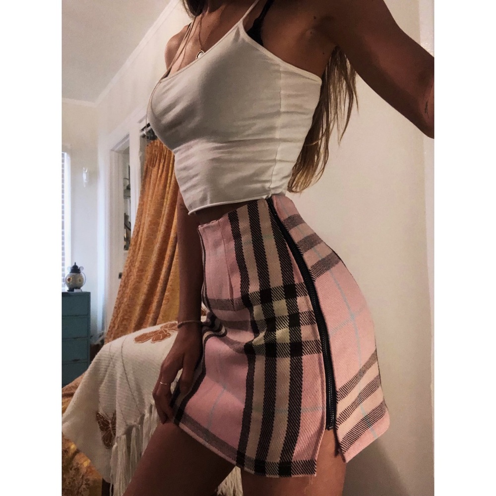 ✨SOLD✨LF stores pink plaid zip Cher clueless - Picture 1 of 6
